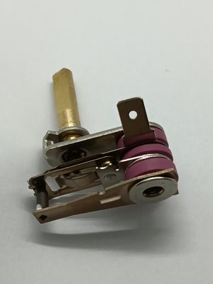 Termostato bimetálico ajustable con un rango de temperatura de 50 a 250 °C y 100 ciclos de resistencia